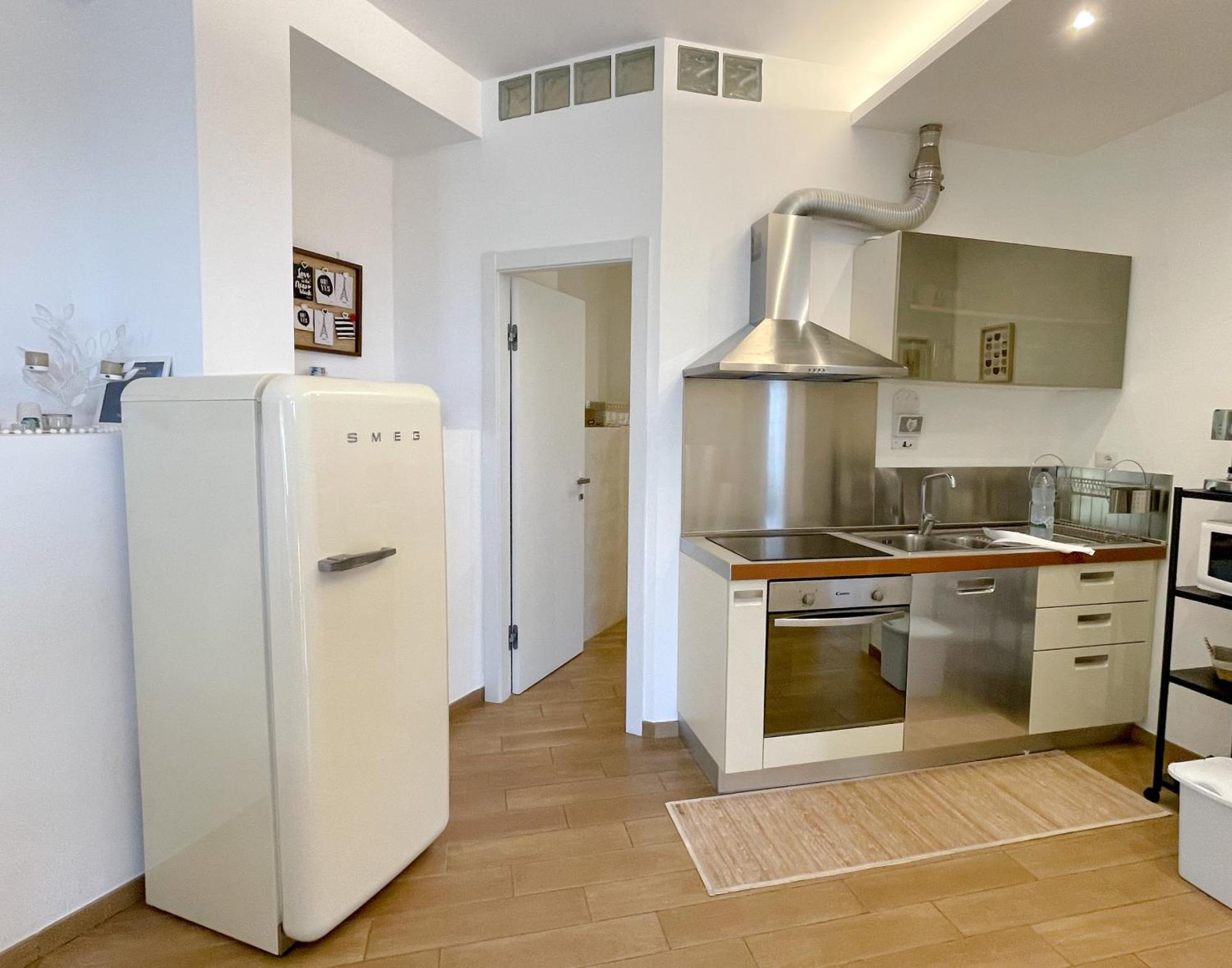 The Shabby House - Charming Seaside Retreat In Central Anzio, Steps From Beach And Train Station Kültér fotó